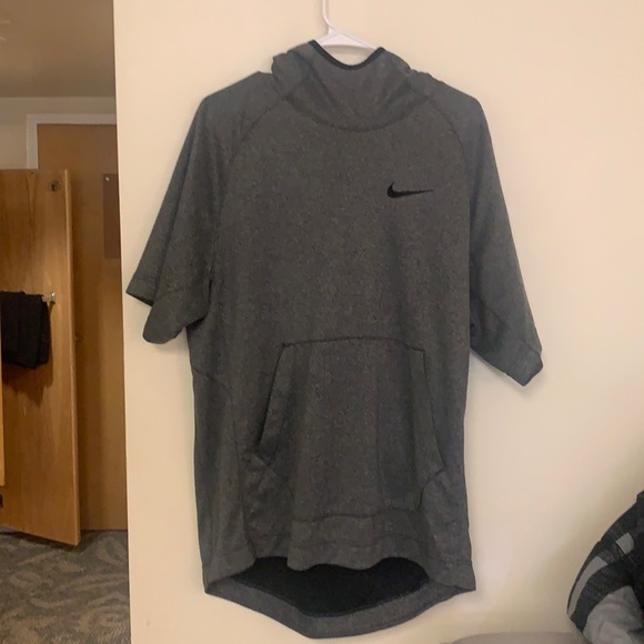 Nike Other - Nike short sleeve warmup hoodie